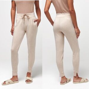 TravisMathew Cloud Terry Tie Jogger Oatmeal Beige Size Small NWOT MSRP $130